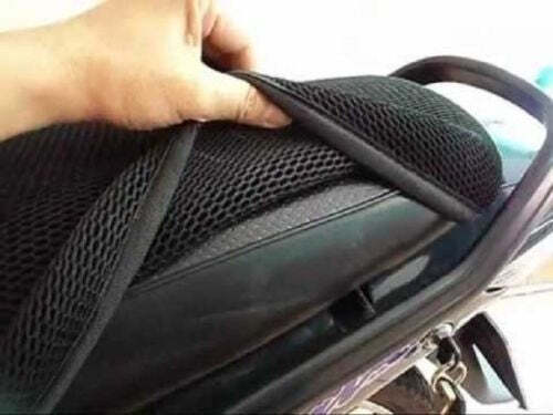 COPRISELLA MOTO SCOOTER COPRI SELLA A RETE TRASPIRANTE ELASTICO MISURE M Auto e Moto/Moto accessori e componenti/Accessori/Teli per moto Trade Shop italia - Napoli, Commerciovirtuoso.it