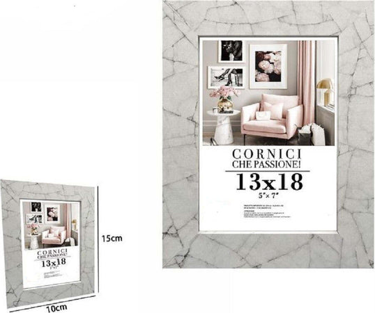 Cornice Portafoto Quadri Tele Poster 13x18 Cm Modello Effetto Marmo Bianco 71650 Casa, arredamento e bricolage > Accessori Casa > Cornici e Portafoto Trade Shop italia - Napoli, Commerciovirtuoso.it