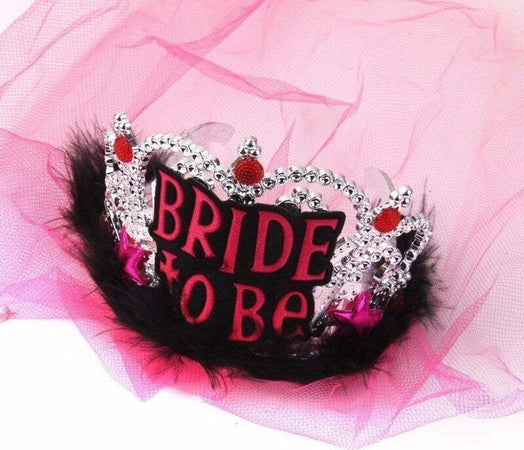 CORONCINA TIARA NERO FUCSIA PELUCHE BRIDE TO BE ADDIO NUBILATO SPOSA VELO PARTY Casa e cucina/Hobby creativi/Materiali per hobby creativi/Forniture per feste/Articoli per feste e compleanni per adulti/Cappellini maschere e accessori/Cappelli Trade Shop italia - Napoli, Commerciovirtuoso.it