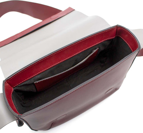 Costume National Cn1002_e002 Borsa Donna A Tracolla Bordeaux Borsa A Tracolla Regolabile Con Chiusura A Patta Magnetica 25x13x8cm Moda/Donna/Borse/Borse a tracolla Starbag - Gaeta, Commerciovirtuoso.it