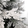 Albero di natale innevato con Pigne Crans Montana in  PE Effetto Real Touch + PP Effetto Aghi di Pino