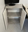 credenza-moderna-madia-soggiorno-cucina-ingresso-cassettiera-camera-salotto-in-legno-mobile-multiuso-camera-bagno-ufficio-studio-dispensa-moderno-buffet-bianco-e-grigio-cemento-T2056,57,1S