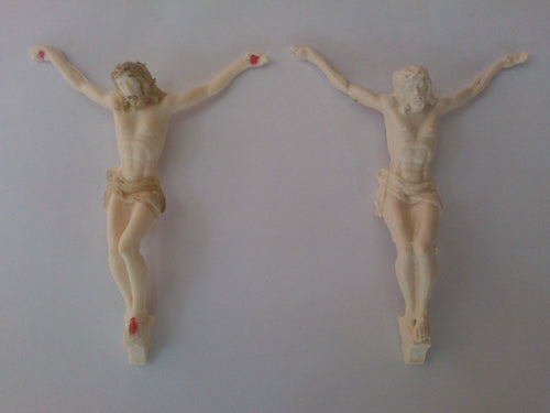 CRISTO IN MATERIALE PLASTICO
