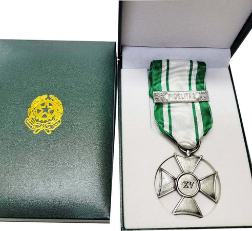 Croce Anzianità 15 Anni Croce Rossa Italiana C.r.i. Con Scatola Repubblica Sport e tempo libero/Accessori/Trofei medaglie e premi/Medaglie Il Distintivo - Pesaro, Commerciovirtuoso.it
