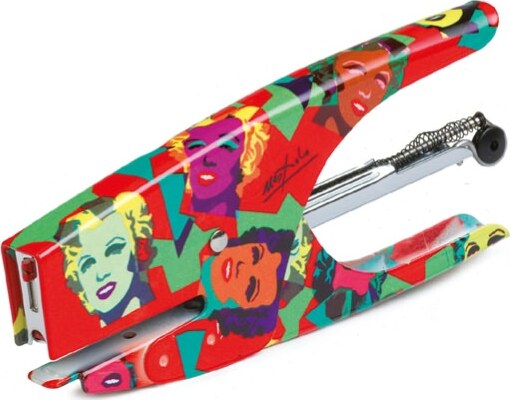Cucitrice a pinza Pop Art - punti 6-4 - Marylin - acciaio cromato - Iternet Cancelleria e prodotti per ufficio/Archivio ufficio e accessori per scrivania/Spillatrici e perforatrici/Spillatrici elettriche e a batteria Eurocartuccia - Pavullo, Commerciovirtuoso.it
