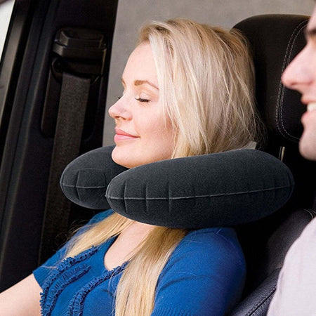 Cuscino Da Viaggio Gonfiabile In Pvc Floccato Nero Treno Aereo Macchina Sport e Tempo Libero > Cuscini da Viaggio > Accessori da Viaggio Trade Shop italia - Napoli, Commerciovirtuoso.it