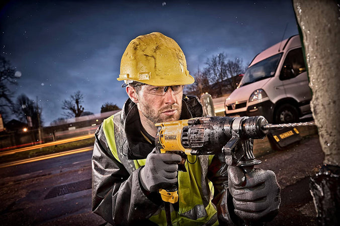 DEWALT D25133K-QS Tassellatore SDS-Plus 3 Modalità 800 W D25133K-QS TASSELLATORE IN LINEA SDS+800W 26mm Non solo alimenti - Albano Laziale, Commerciovirtuoso.it