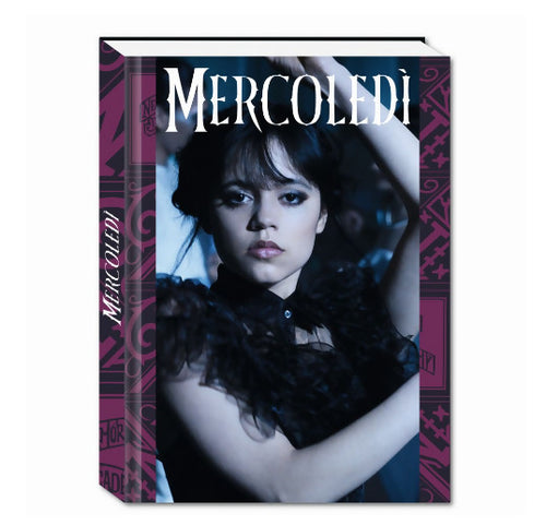 Diario Agenda 12 Mesi 2024 Mercoledì Addams, 14,5x20,6cm, Copertina Lucida Imbottita per La Scuola Seven