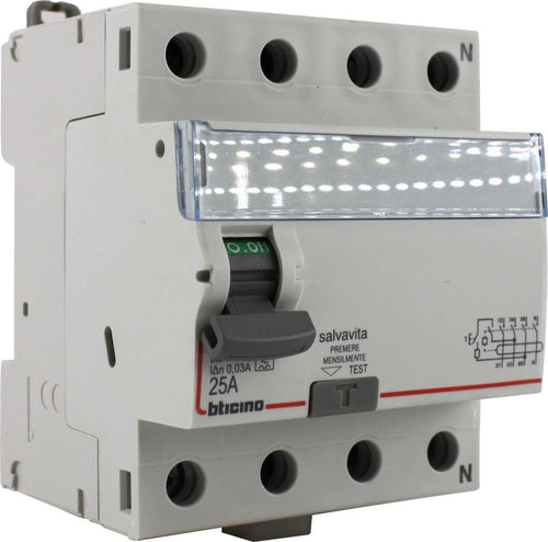 Differenziale-puro-0,03A-4-moduli-classe-A-25A-Bticino