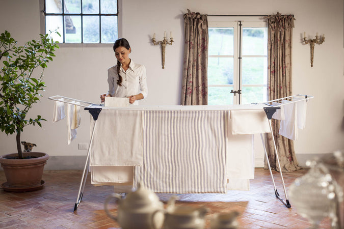 Stendibiancheria Gimi "Dinamik 30" da pavimento stendino in acciaio Inox con ali argento e blu 20 mt