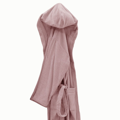 Accappatoio Trendy Mirabello Carrara in spugna 100% cotone, con cappuccio, tasche e cintura, tessuto morbido e raffinato, Made in Italy.