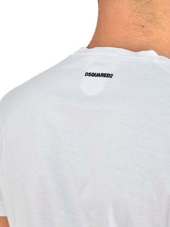 Dsquared-2-T-Shirt-Bianca-Uomo-Stampa-Grafica-Mod.S74GD0447S22427100-da-uomo