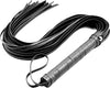 Eesh Flogger Frusta Finta Pelle Nera Manico Rigido con Frange Gatto Nove Code Lunghezza 64 Cm Salute e cura della persona/Erotismo e contraccezione/Bondage/Cinghie Kondorama - Martinsicuro, Commerciovirtuoso.it