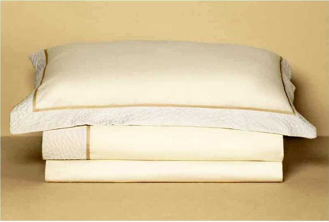 Elegante Completo Lenzuola Matrimoniale Bao Cotone Alta Qualita' Gruppo Battaglia Realizzato Artigianalmente Casa e cucina/Tessili per la casa/Biancheria da letto/Lenzuola e federe/Set di lenzuola e federe La Bottega del Risparmio - Bari, Commerciovirtuoso.it