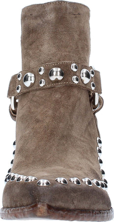 Elena-Iachi-Stivali-Sabbia-da-donna