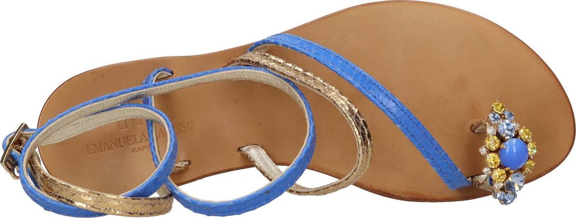 Emanuela-Caruso-Sandali-Blu-da-donna