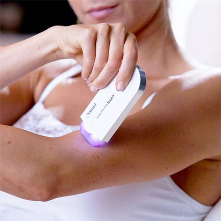 Epilatore-ricaricabile-versatile-per-viso-bikini-e-corpo-rasoio-indolore-e-preciso-con-luce-led
