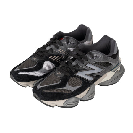 NEW BALANCE 9060 Sneakers in Black da uomo