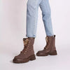 ToscaBlu Donna Stivaletto Lea in suede con maxi accessorio colore testa di moro