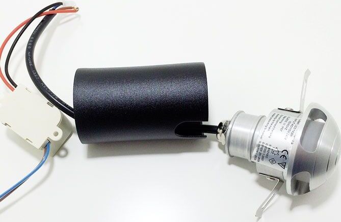 FARETTO LED SEGNAPASSI 3W  LUCE BLU 170LM IP44 DA INCASSO PER ABITAZIONI, VILLE, GIARDINI, NEGOZI GARENERGIE GEODL010BL GARENERG Illuminazione/Illuminazione per esterni/Lampade da incasso a terra Led Mall Home - Napoli, Commerciovirtuoso.it