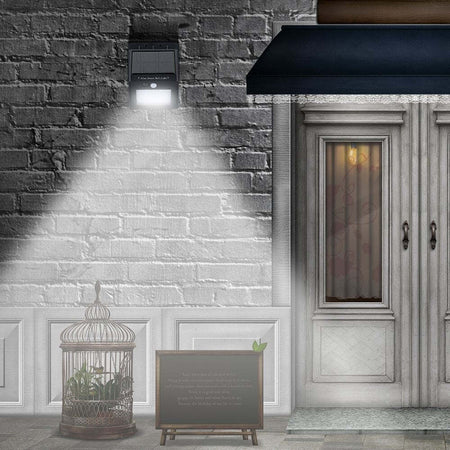 FARO FARETTO PANNELLO SOLARE SENSORE MOVIMENTO E CREPUSCOLARE 4 LED PER ESTERNO Illuminazione/Illuminazione per esterni/Proiettori Trade Shop italia - Napoli, Commerciovirtuoso.it