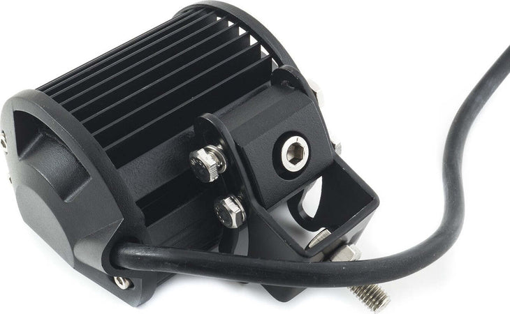 FARO LAMPADA SUPPLEMENTARE PROFONDITA AUTO FUORISTRADA 12V 6 LED 18W 6000K IP68 Auto e Moto/Parti per auto/Luci lampadine e indicatori/Lampadine/Lampadine per esterno Trade Shop italia - Napoli, Commerciovirtuoso.it