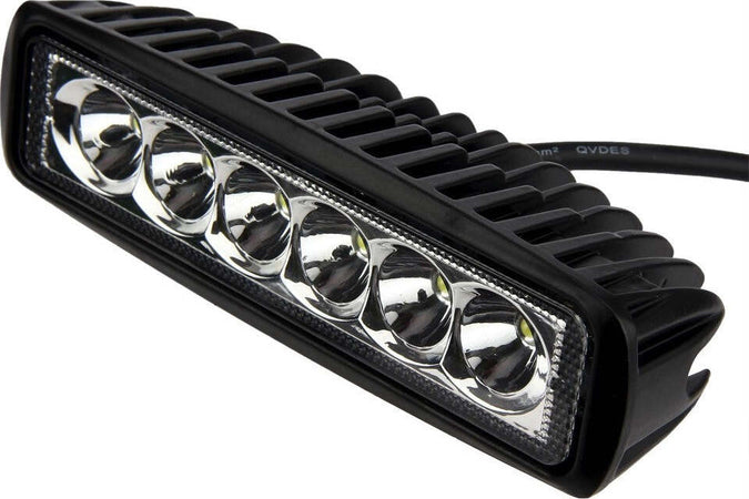 FARO LAMPADA SUPPLEMENTARE PROFONDITA' PER AUTO FUORISTRADA 12V 6 LED 18W IP68 Auto e Moto/Parti per auto/Luci lampadine e indicatori/Lampadine/Lampadine per esterno Trade Shop italia - Napoli, Commerciovirtuoso.it