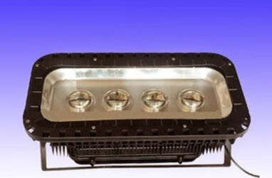 FARO LED COB 200W LUCE BIANCA FREDDA PROIETTORE ESTERNO FARETTO CON 4 LED LENTE Illuminazione/Illuminazione per esterni/Proiettori Trade Shop italia - Napoli, Commerciovirtuoso.it