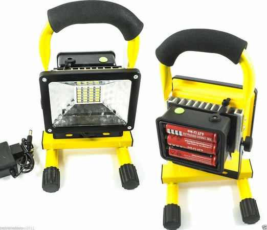 Faro Led Ricaricabile 30w Batterie Sosttuibili Impermeabile Luce Bianca Lavoro Sport e Tempo Libero > Campeggio > Tempo Libero > Lampade Portatili Trade Shop italia - Napoli, Commerciovirtuoso.it