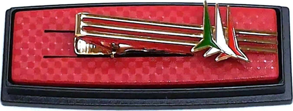 Fermacravatta Frecce Tricolori Prodotto Ufficiale Aeronautica Militare Moda/Uomo/Gioielli/Gemelli ed accessori per camicie/Fermacravatte Il Distintivo - Pesaro, Commerciovirtuoso.it