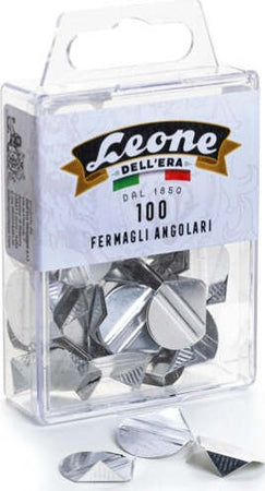 Fermagli angolari - alluminio - Leone - conf. 100 pezzi Cancelleria e prodotti per ufficio/Archivio ufficio e accessori per scrivania/Nastri colle elastici e graffette/Graffette molle fermacarte e anelli Eurocartuccia - Pavullo, Commerciovirtuoso.it