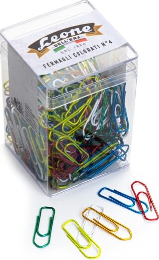 Fermagli metallizzati - lunghezza 32 mm - n. 4 - colori assortiti - Leone - conf. 250 pezzi Cancelleria e prodotti per ufficio/Archivio ufficio e accessori per scrivania/Nastri colle elastici e graffette/Graffette molle fermacarte e anelli Eurocartuccia - Pavullo, Commerciovirtuoso.it