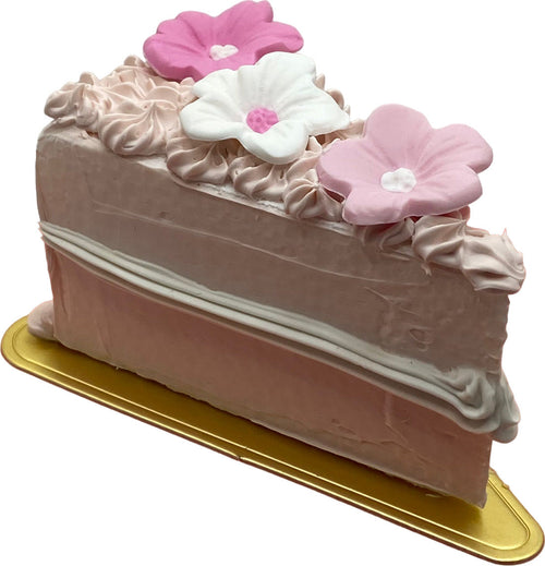 Fetta di torta finta da esposizione con fiorellini bianco e rosa Casa e cucina/Teglie da forno e accessori per pasticceria/Accessori e utensili per pasticceria/Utensili decorativi/Torte e dolci finti Led Mall Home - Napoli, Commerciovirtuoso.it