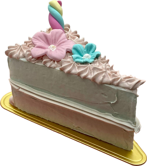 Fetta di torta finta da esposizione rosa con fiorellini e marshmallow colorati Casa e cucina/Teglie da forno e accessori per pasticceria/Accessori e utensili per pasticceria/Utensili decorativi/Torte e dolci finti Led Mall Home - Napoli, Commerciovirtuoso.it
