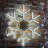 Fiocco di neve in tubo ultraluminoso con 576 led a luce bianco freddo da Ø70cm Casa e cucina/Decorazioni per interni/Addobbi e decorazioni per ricorrenze/Decorazioni natalizie/Luci natalizie/Catene luminose per esterni MagiediNatale.it - Altamura, Commerciovirtuoso.it