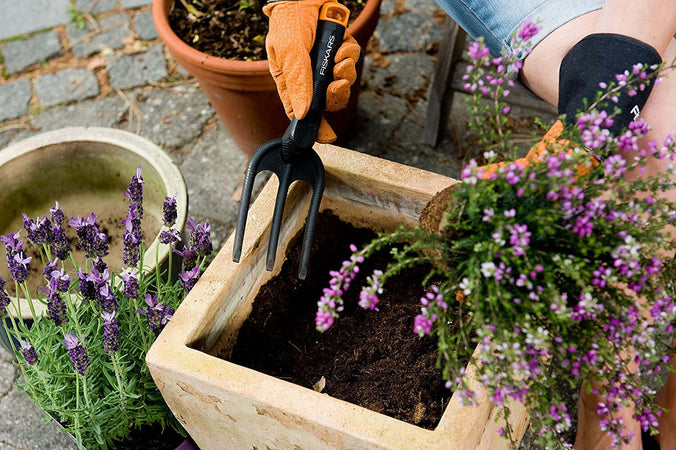 Fiskars Solid Mini attrezzo giardino Coltivatore tridente Fai da te/Utensili elettrici e a mano/Attrezzi da giardinaggio/Zappe Scontolo.net - Potenza, Commerciovirtuoso.it