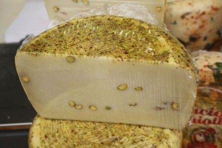 Formaggio-siciliano-al-Pistacchio