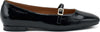 Frau-ballerina-in-vernice-con-cinturino-nero-91J0