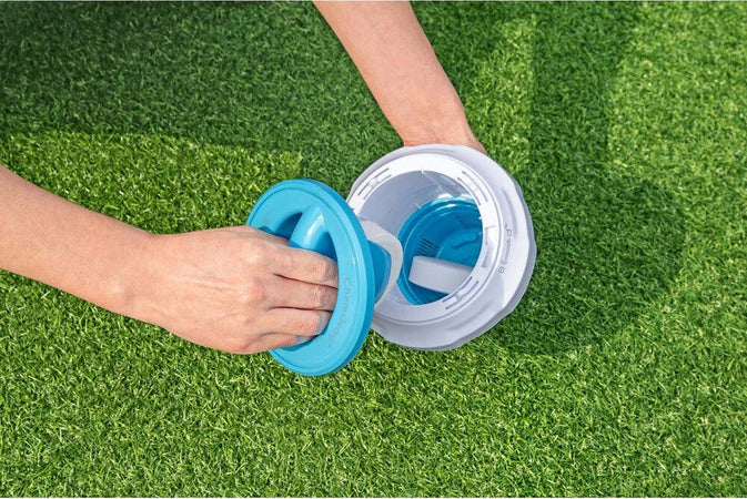 Galleggiante Chimico Dosatore Cloro Pieghevole Guanto Protettivo Piscina 58668 Giardino e giardinaggio/Piscine vasche idromassaggio e accessori/Prodotti chimici e tester Ph/Cloro Trade Shop italia - Napoli, Commerciovirtuoso.it