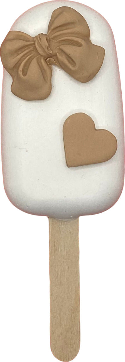 Gelato cremino finto da esposizione bianco con cuore e fiocco beige Casa e cucina/Teglie da forno e accessori per pasticceria/Accessori e utensili per pasticceria/Utensili decorativi/Torte e dolci finti Led Mall Home - Napoli, Commerciovirtuoso.it