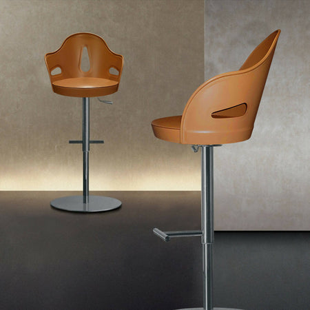 Giorgetti Sgabello Girevole Dora Cuoio Coloniale 2pz. Saddle Leather Bar Stool Cuoio Coloniale Coppia Di Sgabelli Design Moderno Casa e cucina/Arredamento/Arredo bar/Sgabelli da bar Ideart - Valdilana, Commerciovirtuoso.it
