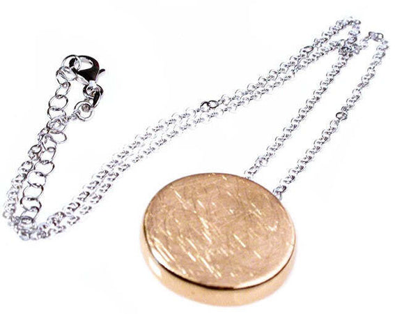 girocollo argento con pendente tondo dorato satinato