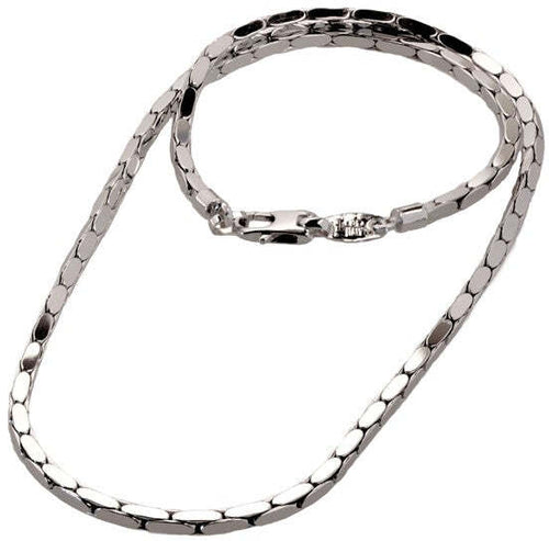 Girocollo in argento con maglia a sezione quadra
