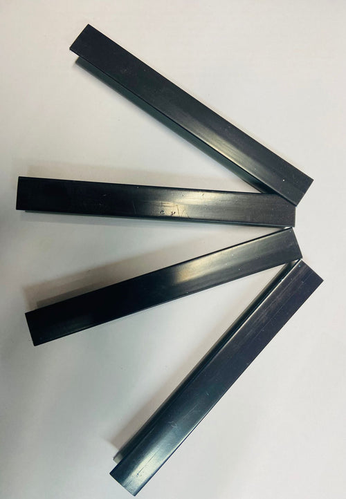 GIUNZIONI per Zoccolo Cucina Confezione da 4 Pezzi 10H NERO