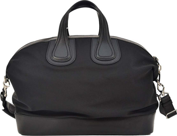 Givenchy-Borsone-con-Tracolla-Nero-Uomo-Cerniera-Poliammide-Mod.BJ05026143001-da-uomo