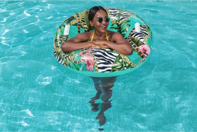 Gonfiabile Salvagente Fantasia Floreale 114 Cm Con Maniglie Piscina Estate 36302 Giochi e giocattoli/Sport e giochi all'aperto/Giochi aquatici e piscine per bambini/Canotti e gonfiabili galleggianti Trade Shop italia - Napoli, Commerciovirtuoso.it