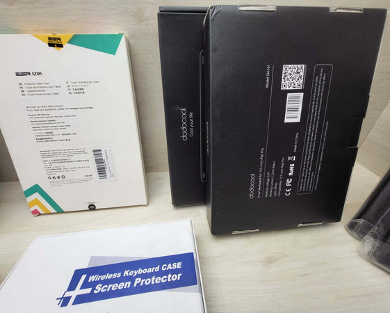 Grande Lotto Stock cover per tablet iPad Lenovo diversi modelli con tastiera materiale dismesso nuovo usato da rivendere 220823