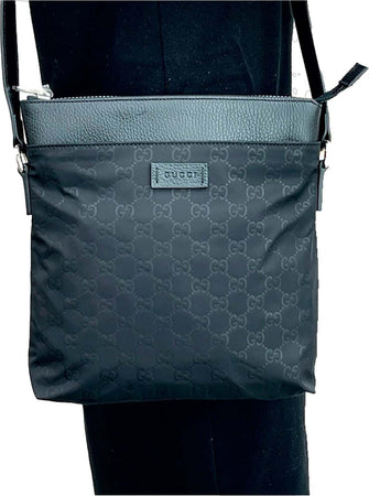 Gucci-Borsello-Messenger-Nero-Uomo-Tessuto-GG-Canvas-e-Pelle-Mod.-510342-K28BN-1000-da-uomo