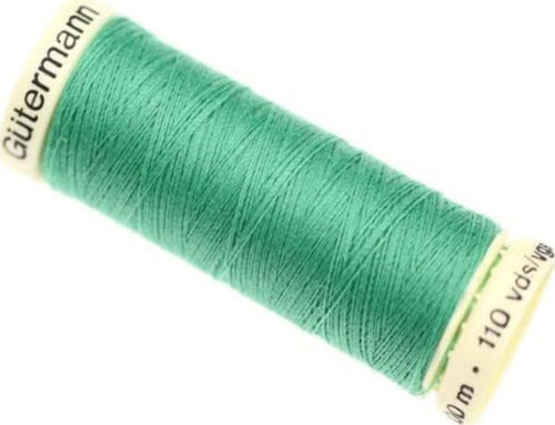 GUTERMANN---100mt---FILO-PER-CUCITO-100%-POLIESTERE---COLORE-VERDE-GIADA-401-*