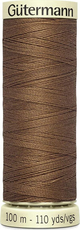GUTERMANN-CUCITUTTO-FILO-100MT-IN-100%-POLYESTERE-COL.-124-CAMMELLO